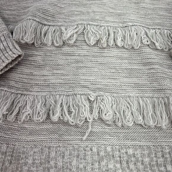 Anthropologie Sunday In Brooklyn Medium M Gray Fringe Lace Pullover Sweater Top - Picture 2 of 5